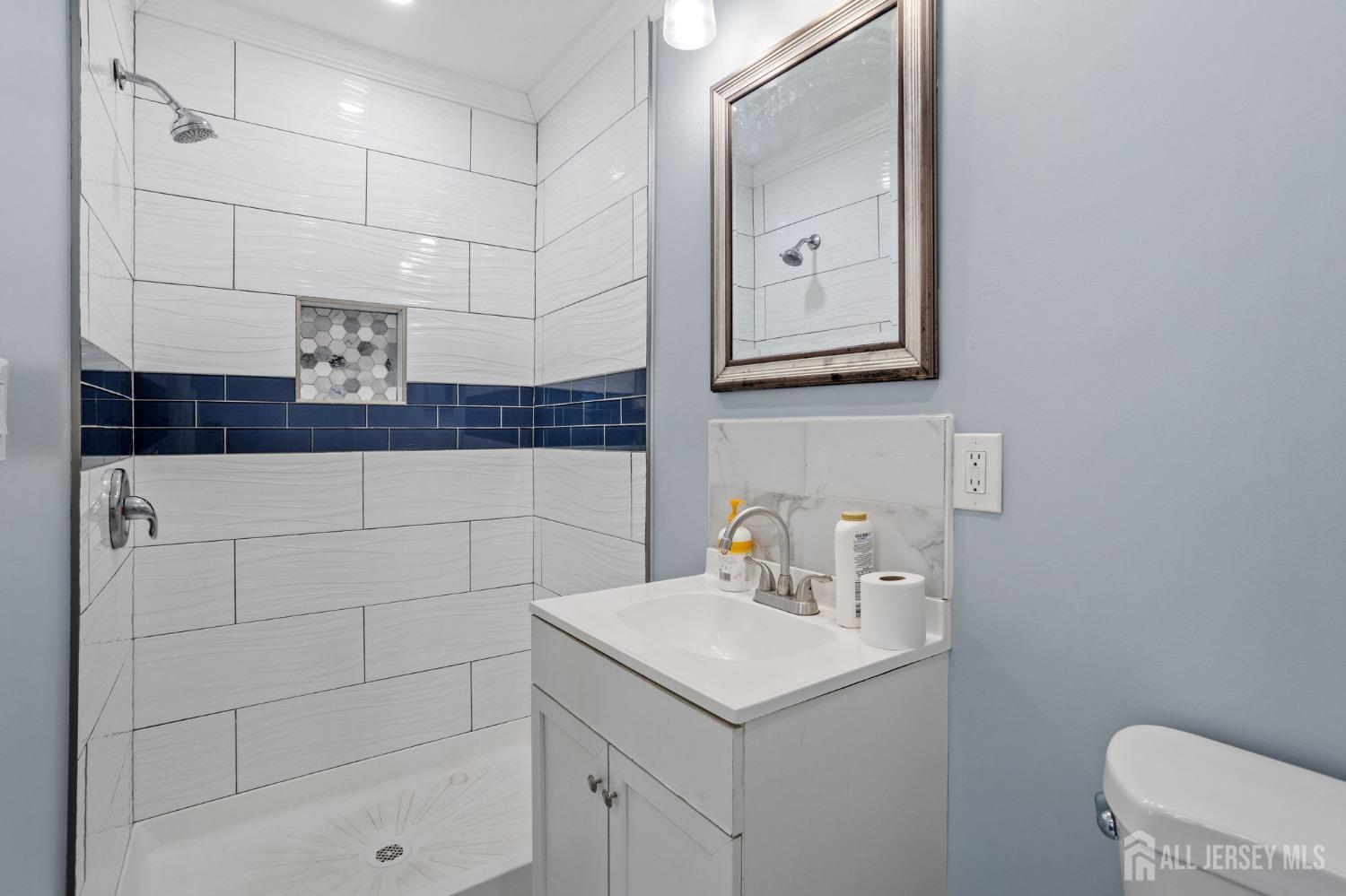 47 Harrison Avenue Edison, NJ 08837 - Photo 14 of 33