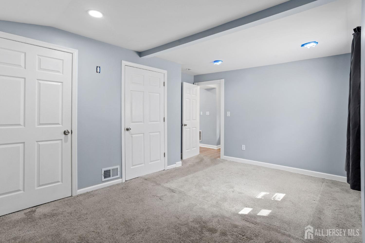 47 Harrison Avenue Edison, NJ 08837 - Photo 16 of 33