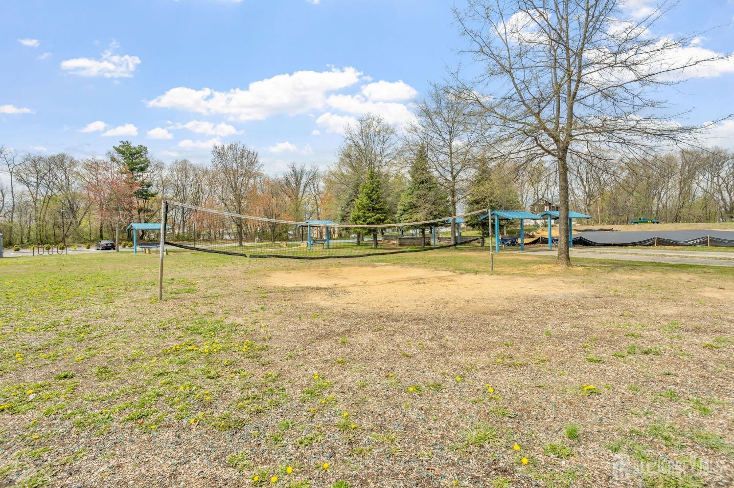 47 Harrison Avenue Edison, NJ 08837 - Photo 30 of 33