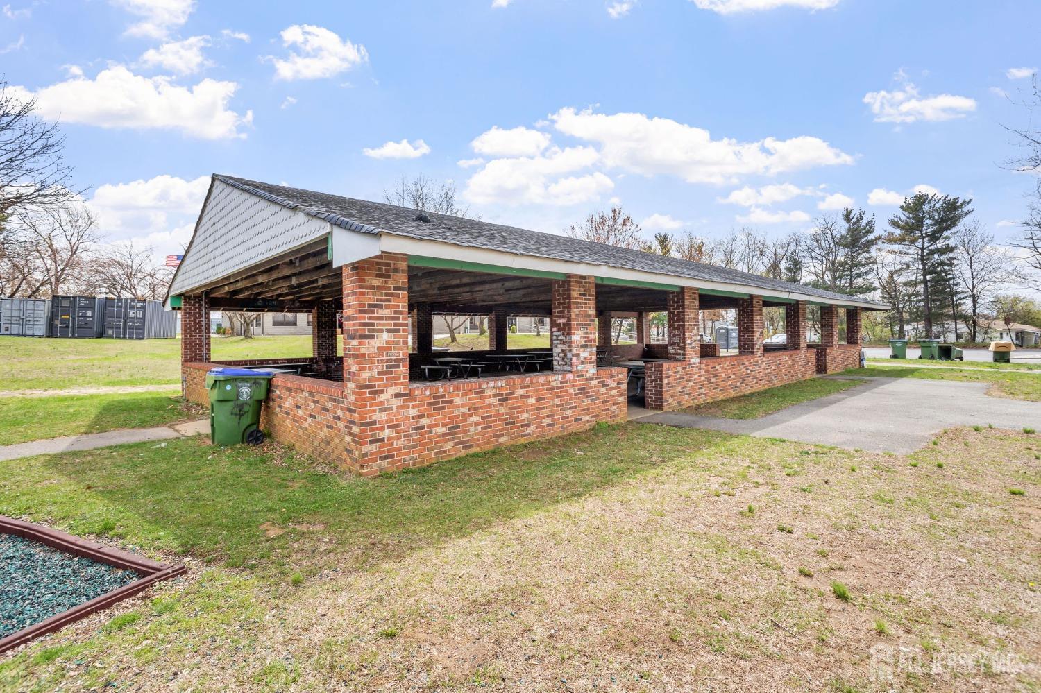 47 Harrison Avenue Edison, NJ 08837 - Photo 31 of 33