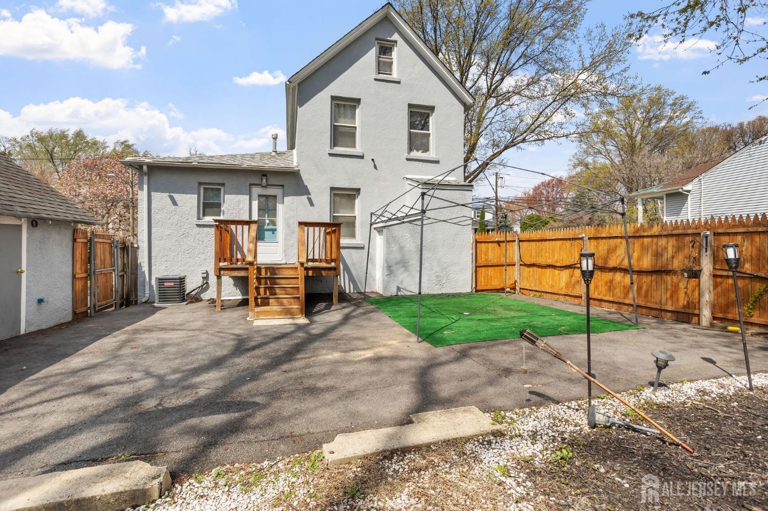 47 Harrison Avenue Edison, NJ 08837 - Photo 6 of 33