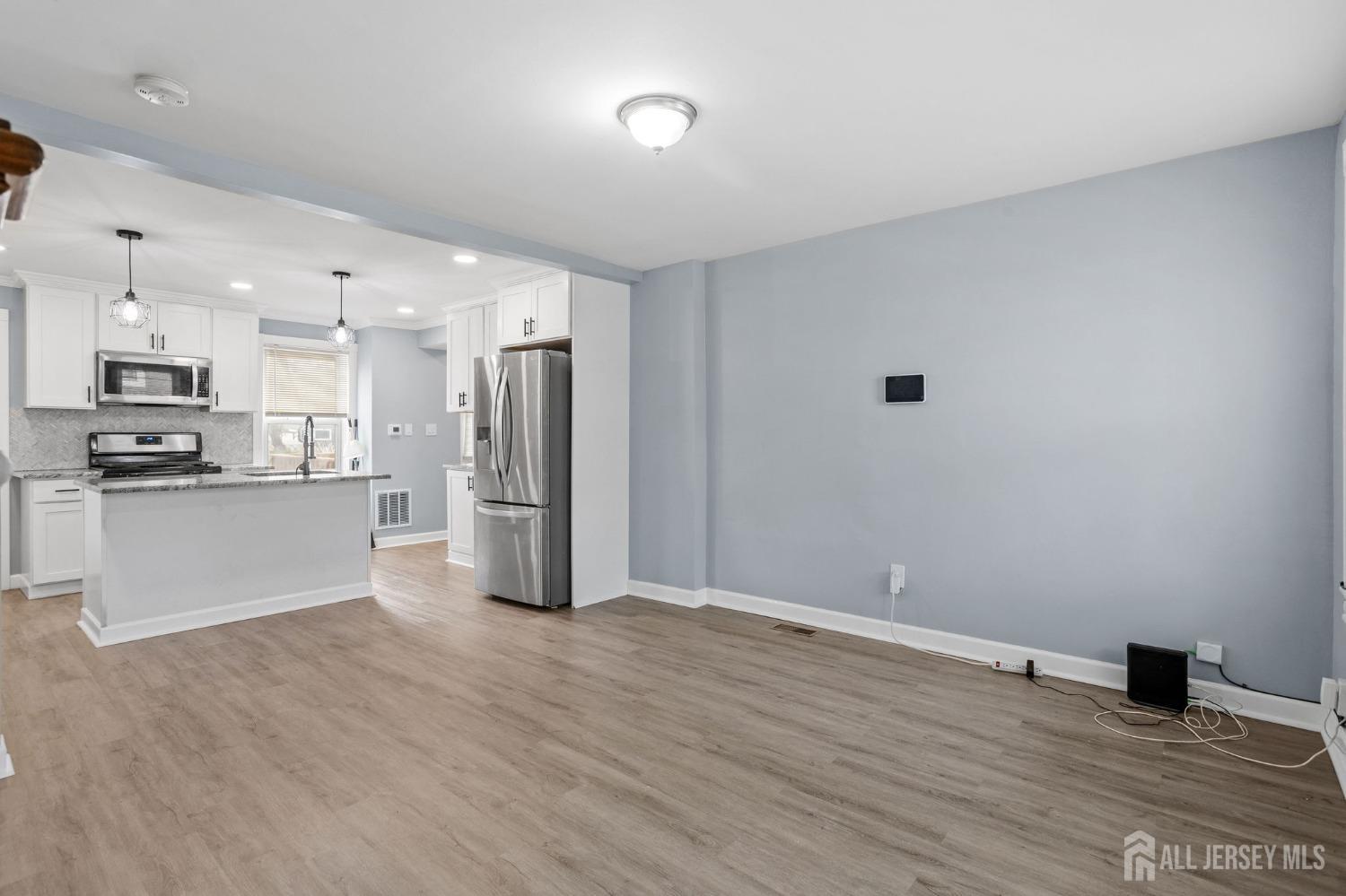 47 Harrison Avenue Edison, NJ 08837 - Photo 7 of 33