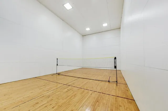 $3,300 | 211 East Ohio Street, Unit 1003, Chicago, IL 60611