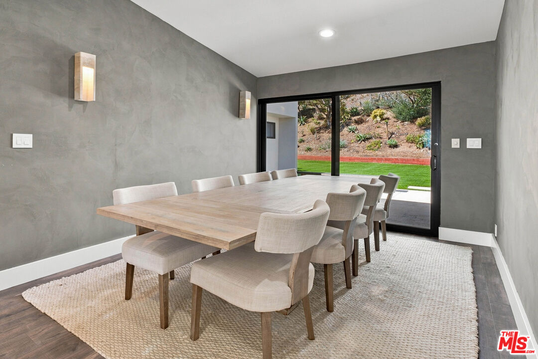20345 Seaboard Road Malibu, CA 90265 - Photo 8 of 31 Gallery Image 8