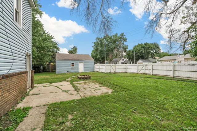 $134,900 | 1302 8th Avenue Northwest, Austin, MN 55912