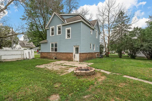 $134,900 | 1302 8th Avenue Northwest, Austin, MN 55912