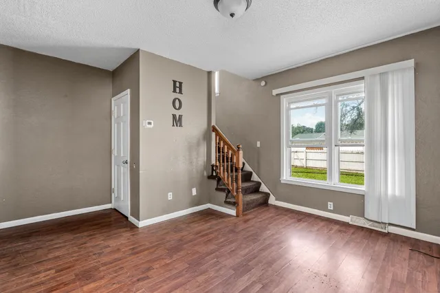 $134,900 | 1302 8th Avenue Northwest, Austin, MN 55912