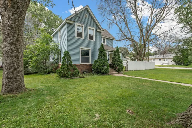 $134,900 | 1302 8th Avenue Northwest, Austin, MN 55912