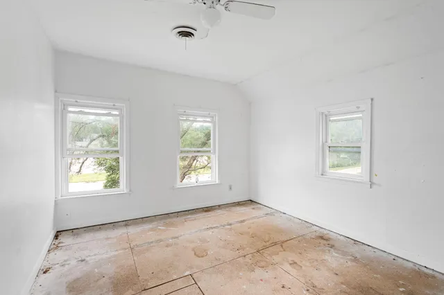 $134,900 | 1302 8th Avenue Northwest, Austin, MN 55912