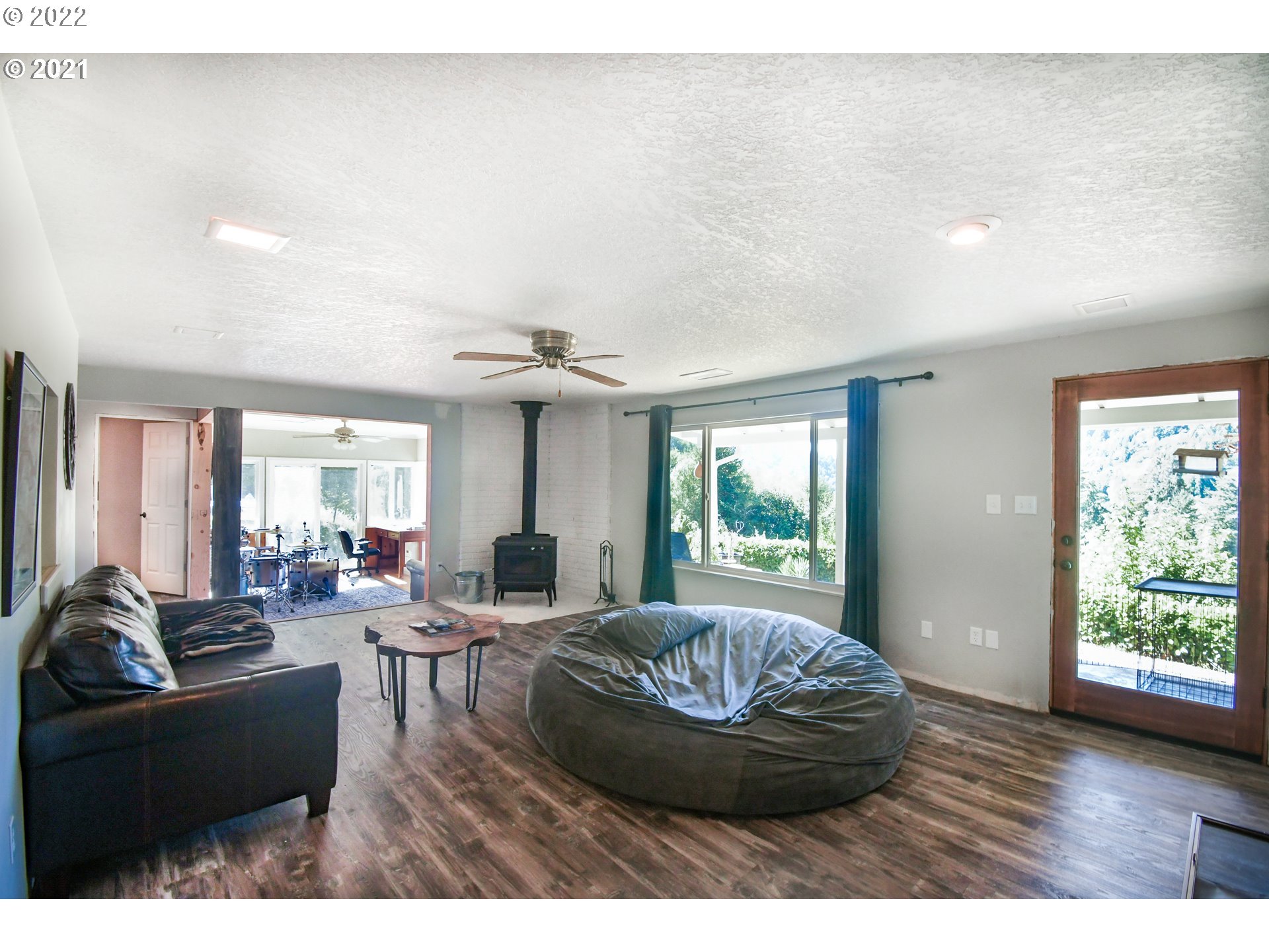 596 Sunny Ridge Lane Reedsport, OR 97467 - Photo 4 of 27 Gallery Image 4