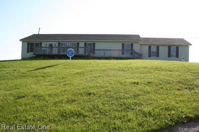 4784 Hogback Road Fowlerville, MI 48836 - Photo 2 of 18 Front Exterior
