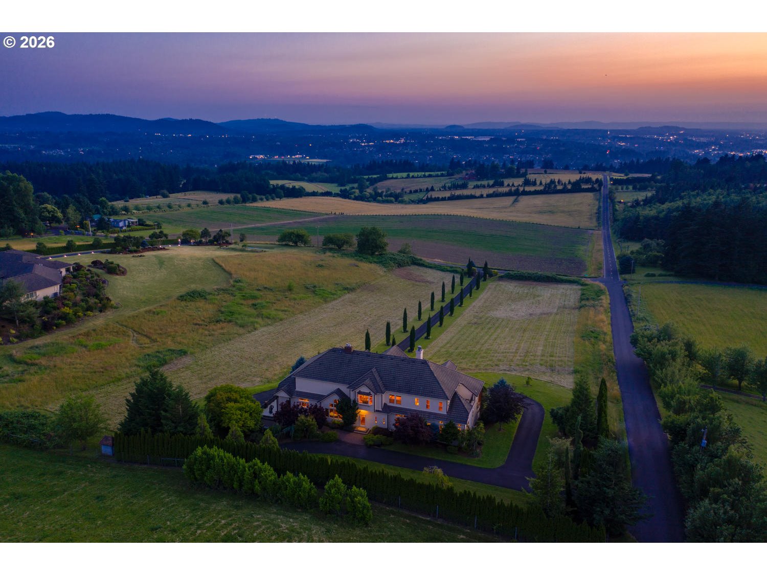 1408 Northeast Ogden Road Troutdale, OR 97060 - Photo 5 of 31