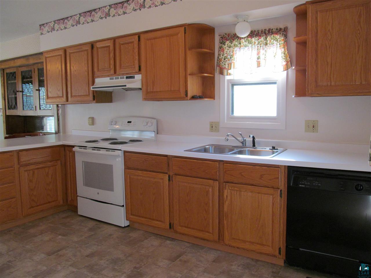 5012 Oneida Street Duluth, MN 55804 - Photo 8 of 24 Gallery Image 8