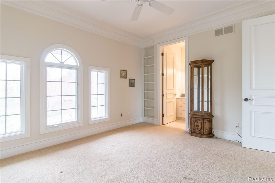 175 Devon Road Bloomfield Hills, MI 48302 - Photo 33 of 38 Bedroom 3 - En suite