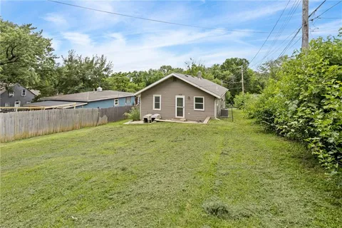 $199,000 | 1131 North 49 Terrace, Kansas City, KS 66102