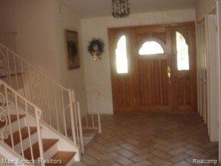 980 Sandhurst Road Bloomfield Hills, MI 48302 - Photo 11 of 18 Foyer