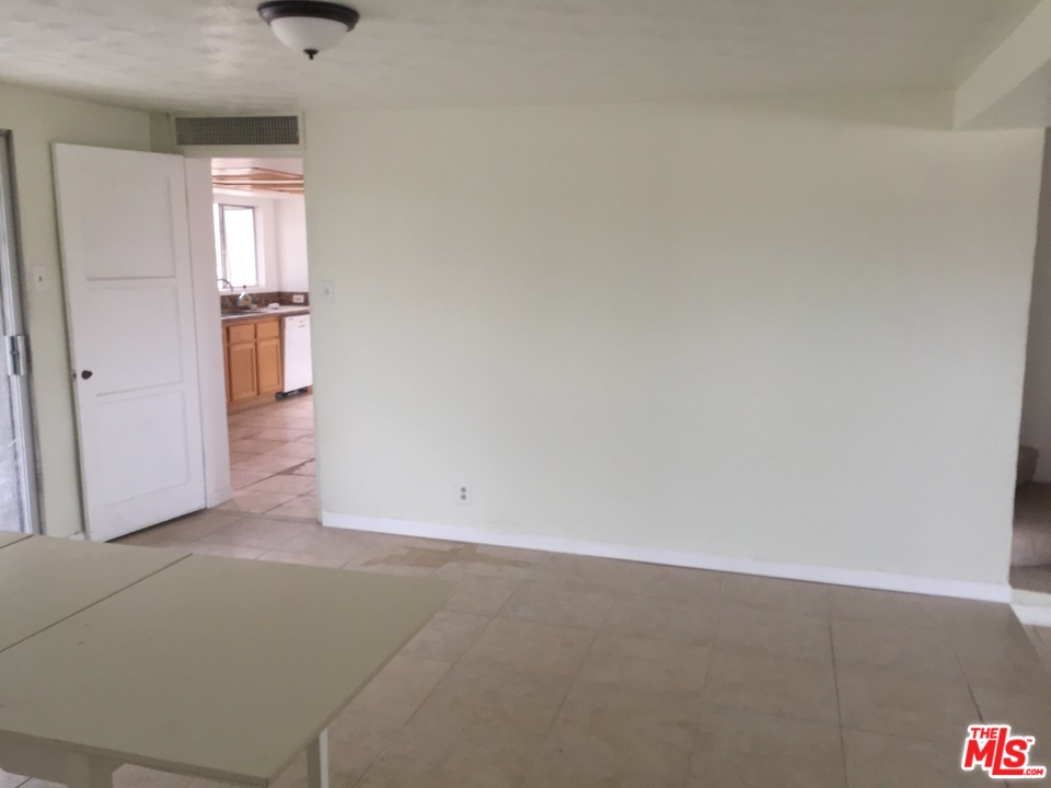 73257 Sullivan Road Twentynine Palms, CA 92277 - Photo 12 of 37