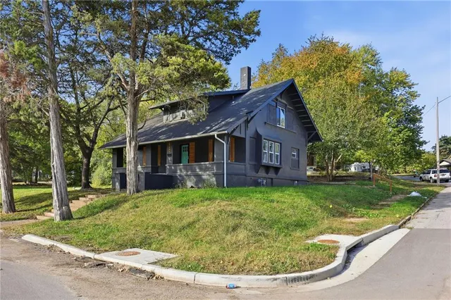 $220,000 | 1894 Glendale Avenue, Kansas City, KS 66104