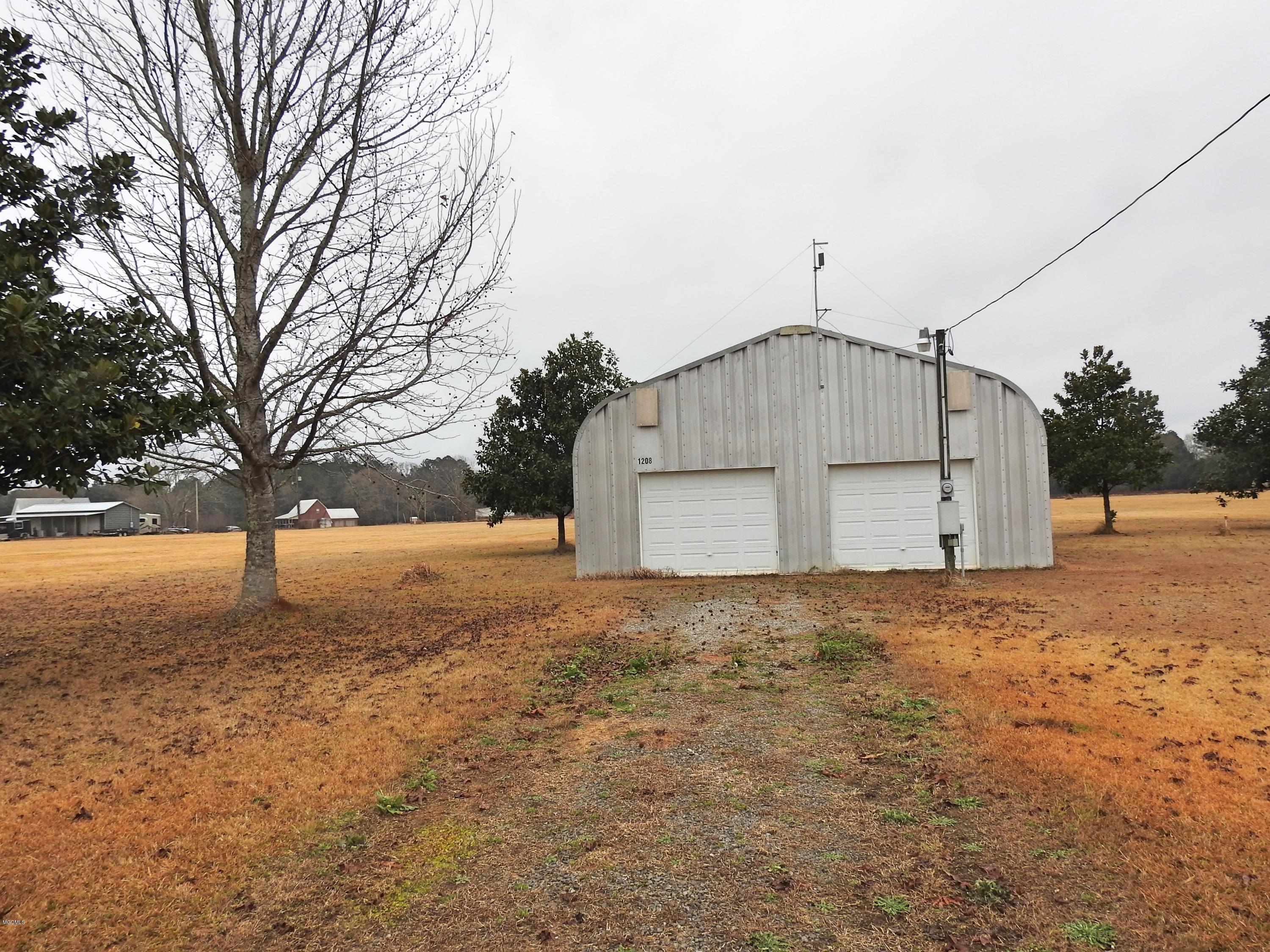 1208 Weeks Road Lucedale, MS 39452 - Photo 18 of 22 DSCN8471_Fotor