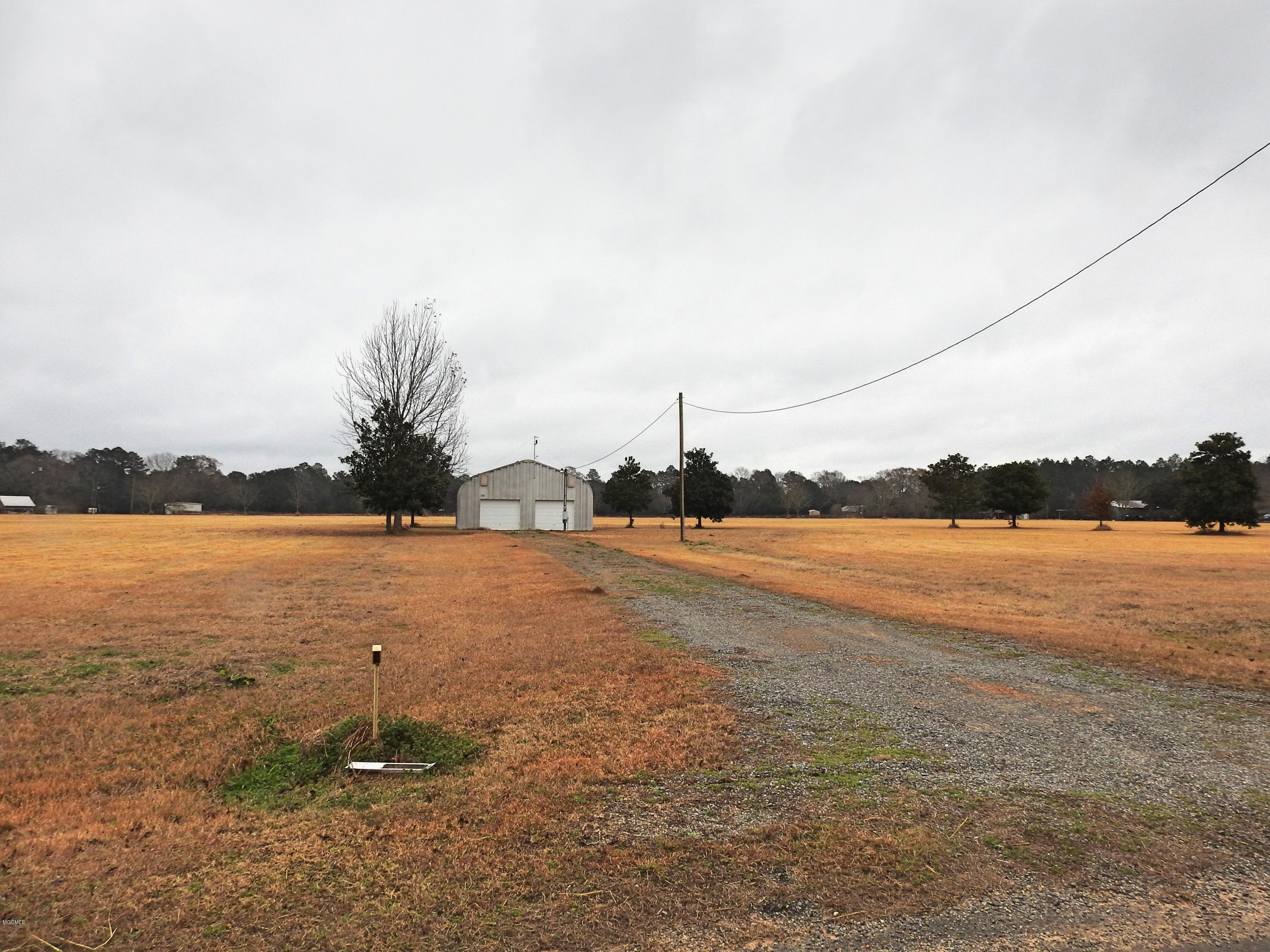 1208 Weeks Road Lucedale, MS 39452 - Photo 20 of 22 DSCN8473_Fotor