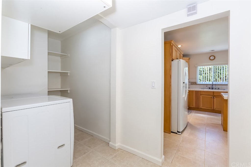 610 Del Monte Street Pasadena, CA 91103 - Photo 31 of 49 a view of a hallway and a livingroom with a furniture