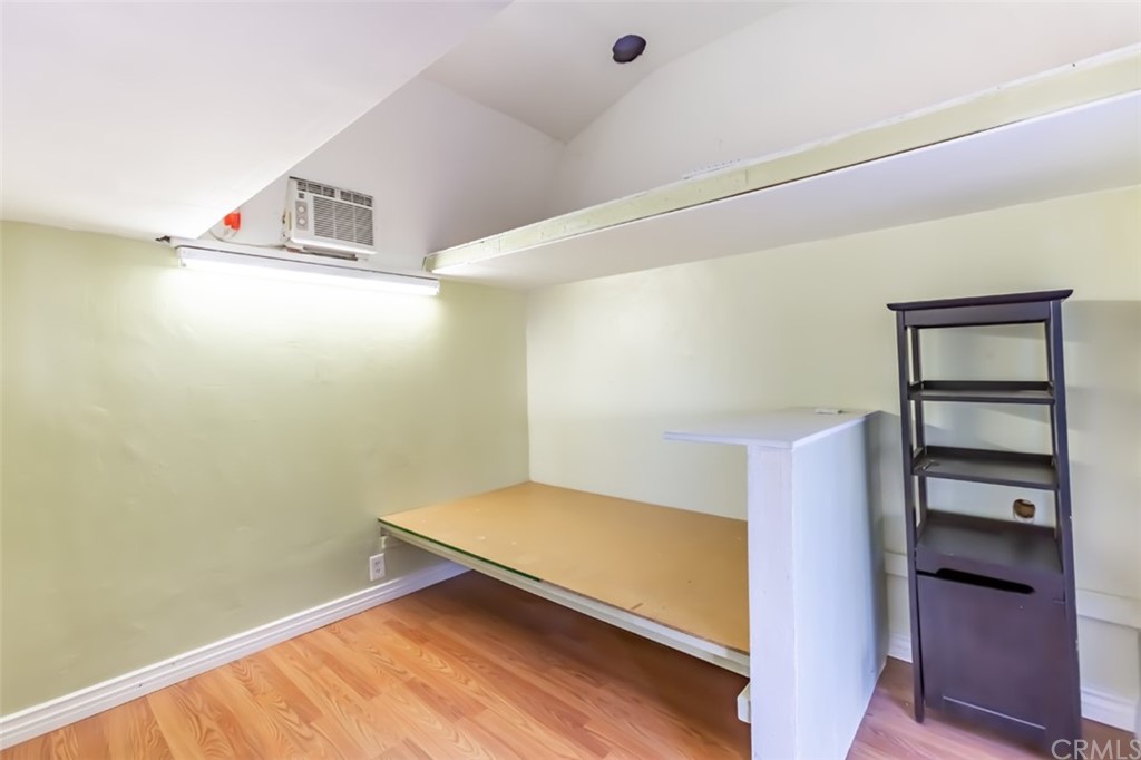 610 Del Monte Street Pasadena, CA 91103 - Photo 43 of 49 a view of an empty room