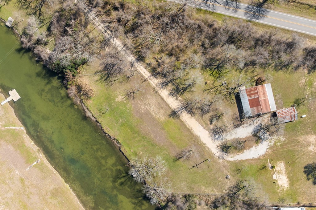 1068 Ranch Road Blanco, TX 78606 - Photo 25 of 28 Gallery Image 25