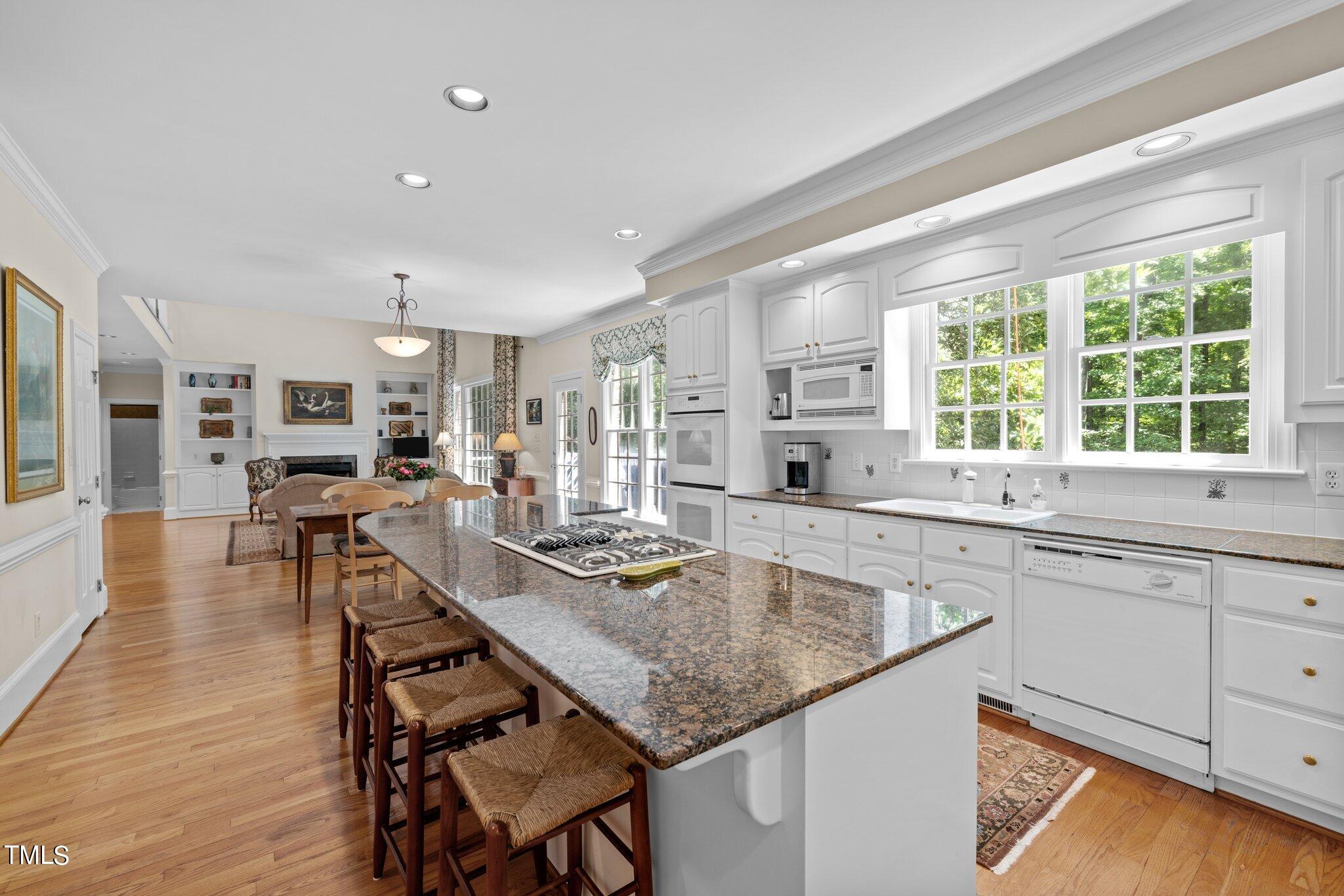 3905 Chippenham Road Durham, NC 27707 - Photo 8 of 54 32-web-or-mls-5Z8A6071