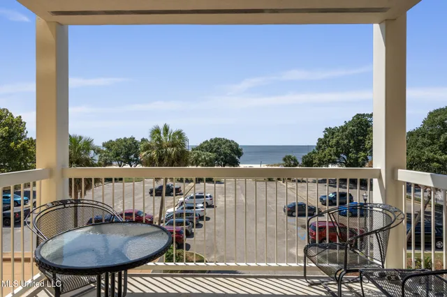 $240,000 | 1130 Beach Boulevard, Unit 307, Biloxi, MS 39530