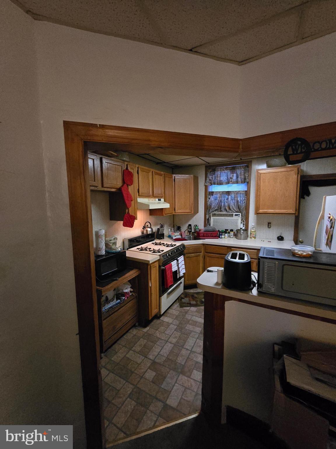 542 Herman Street Philadelphia, PA 19144 - Photo 7 of 29