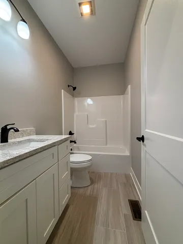 $3,495 | 2828 3 Forks Road, Belvidere, IL 61008