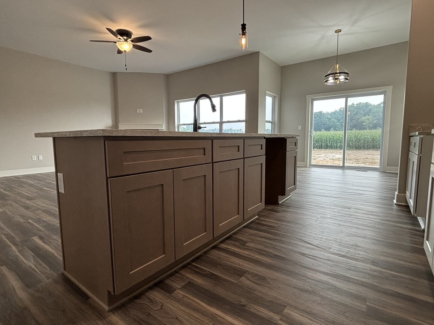 2828 3 Forks Road Belvidere, IL 61008 - Photo 6 of 44