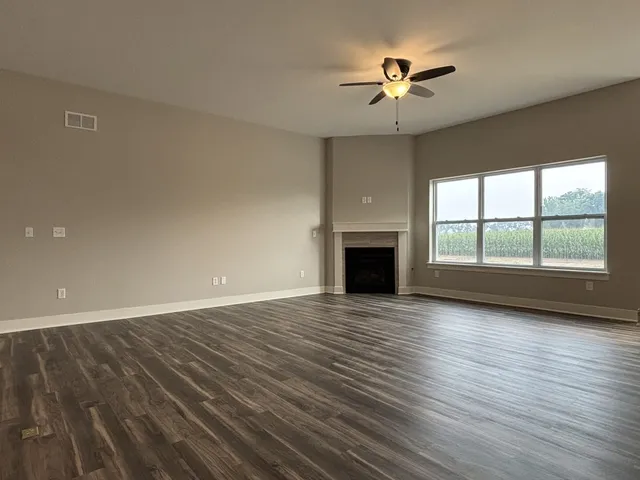 $3,495 | 2828 3 Forks Road, Belvidere, IL 61008