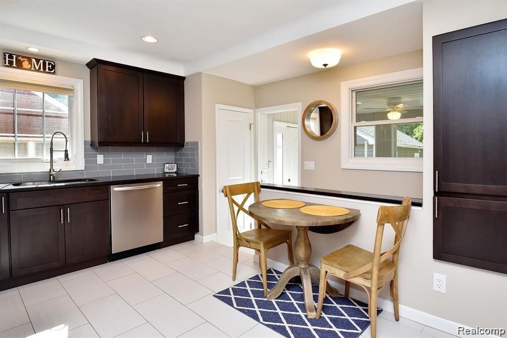 4109 Amherst Road Royal Oak, MI 48073 - Photo 13 of 33