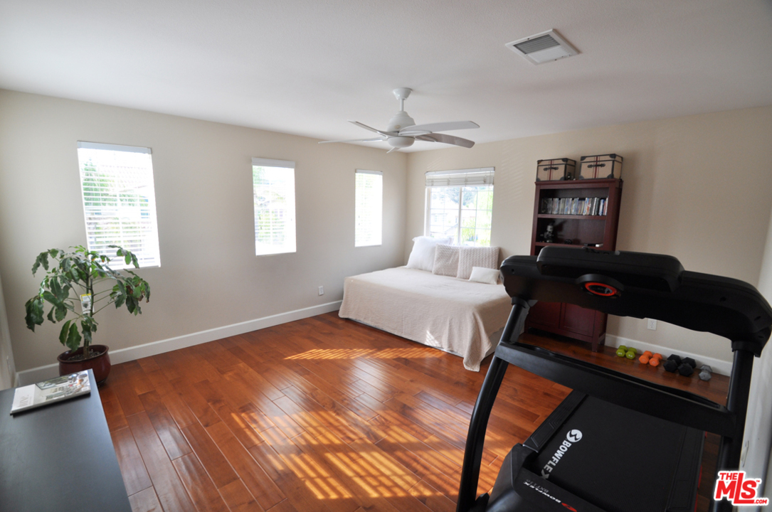 25701 Lewis Way Stevenson Ranch, CA 91381 - Photo 11 of 26 Gallery Image 11