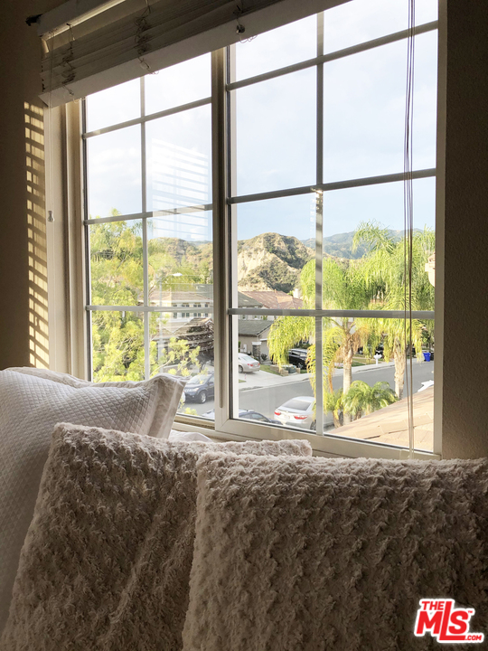 25701 Lewis Way Stevenson Ranch, CA 91381 - Photo 13 of 26 Gallery Image 13