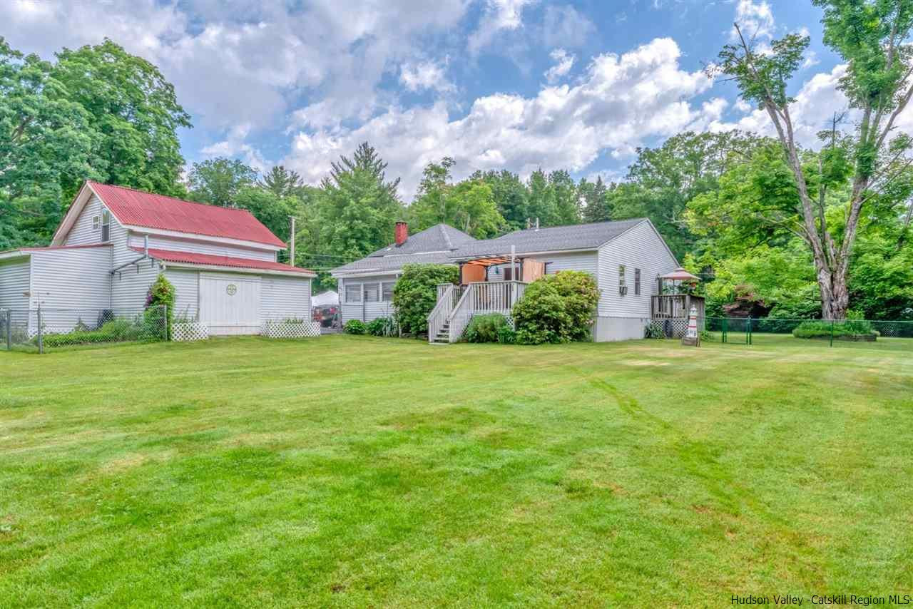 31 Mountain Road Shokan, NY 12481 - Photo 2 of 32 Photo 2