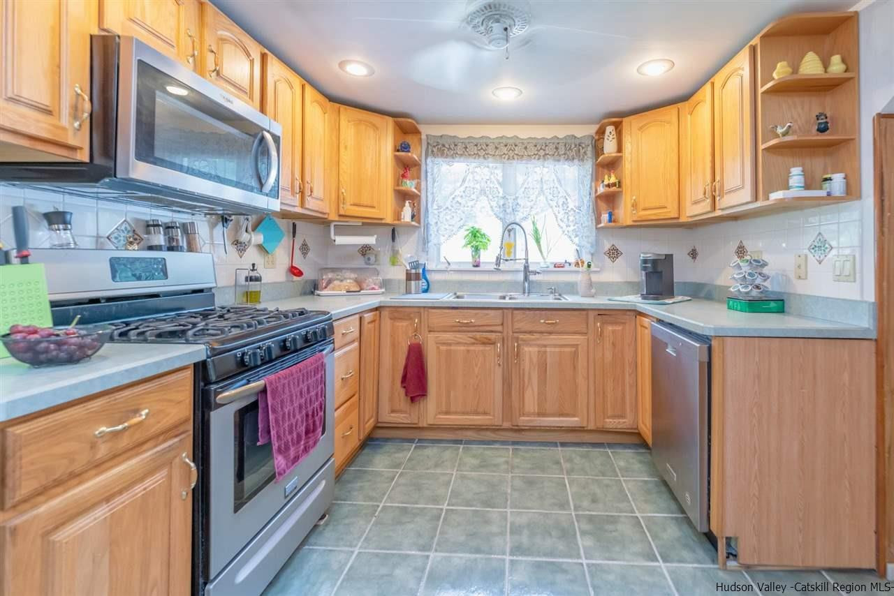31 Mountain Road Shokan, NY 12481 - Photo 7 of 32 Photo 7