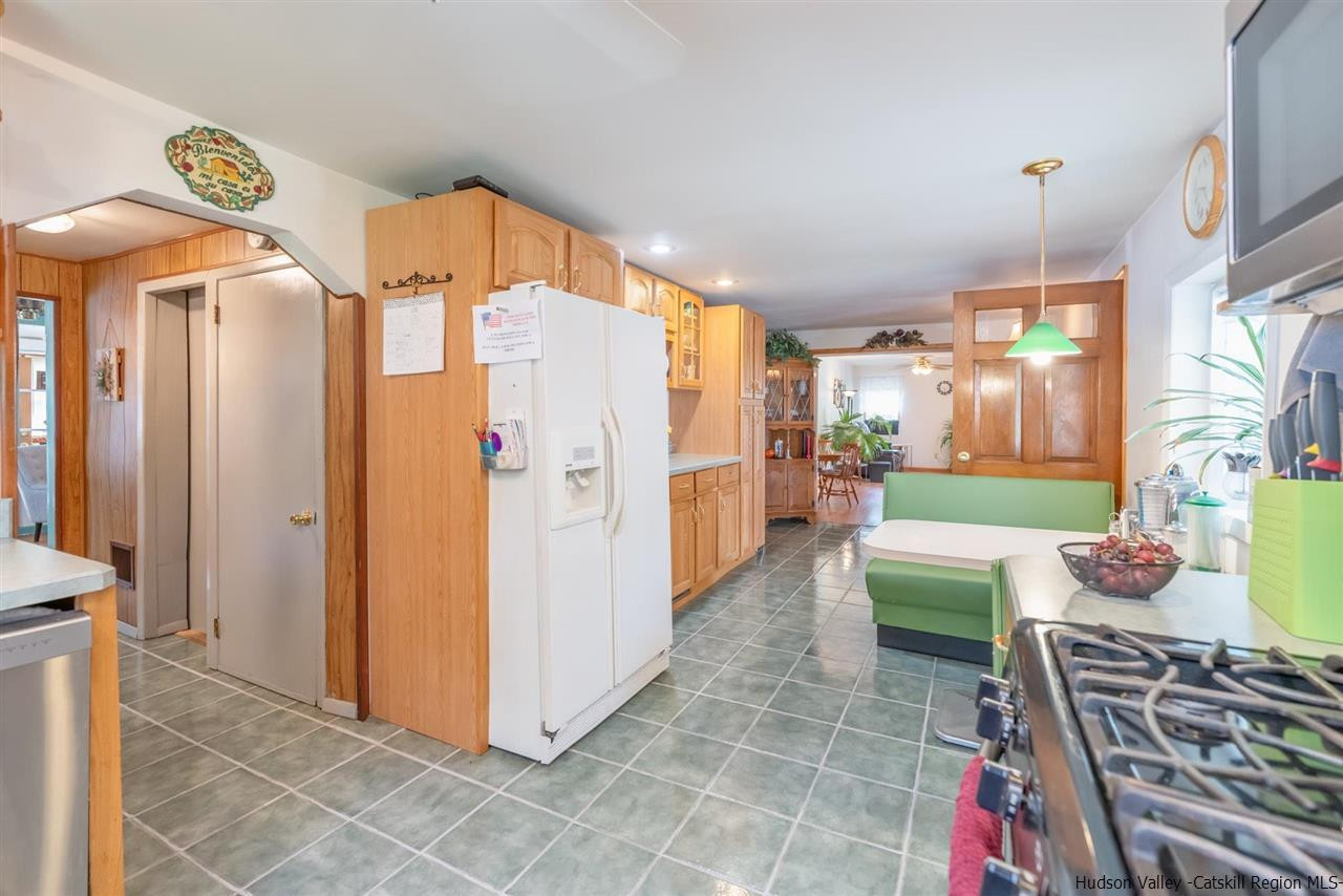 31 Mountain Road Shokan, NY 12481 - Photo 8 of 32 Photo 8