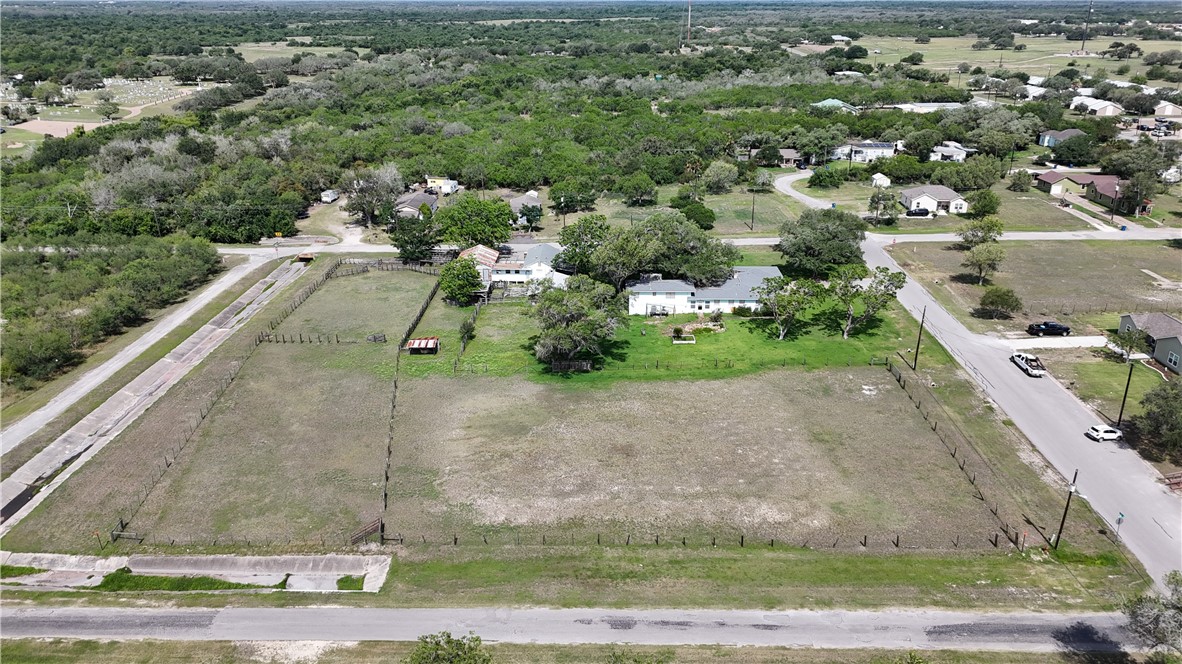 311 West Ward Street Refugio, TX 78377 - Photo 37 of 40