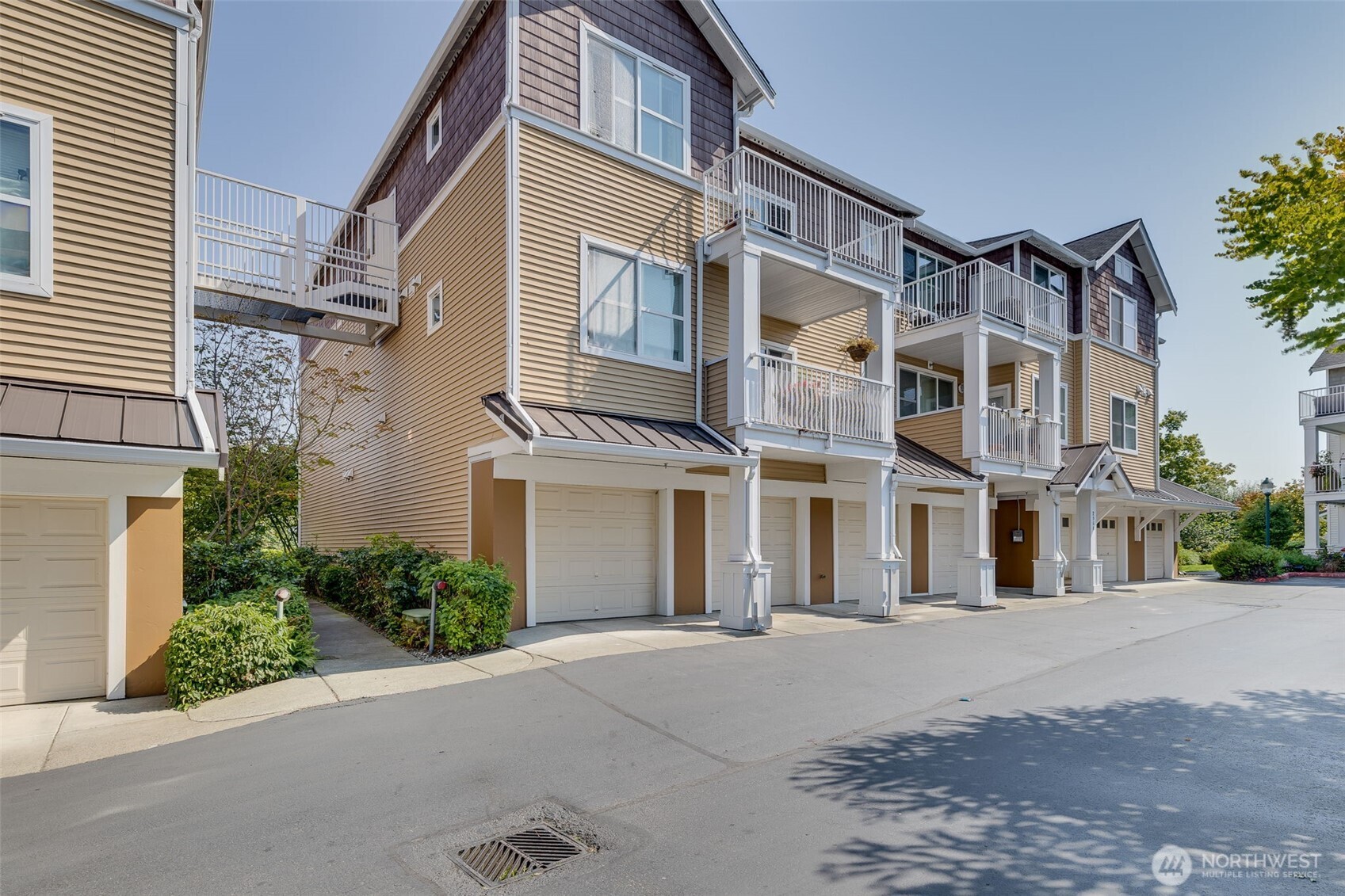 2960 Southwest Raymond Street, Unit 204 Seattle, WA 98126 - Photo 29 of 31