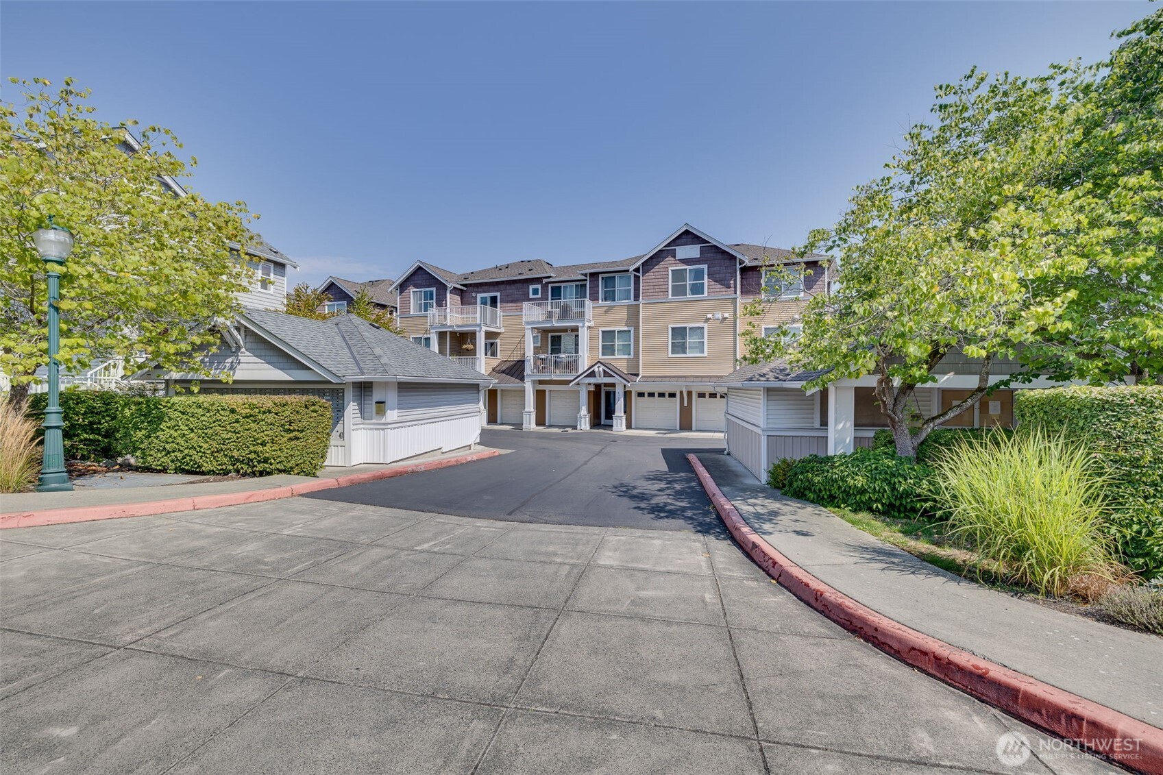 2960 Southwest Raymond Street, Unit 204 Seattle, WA 98126 - Photo 30 of 31