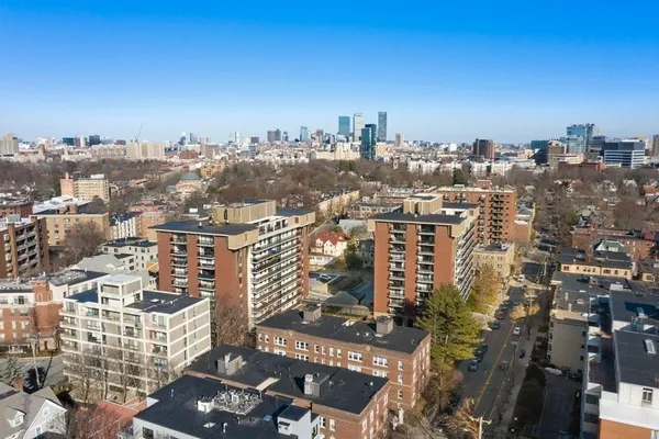 $675,000 | 50 Longwood Avenue, Unit 712, Brookline, MA 02446