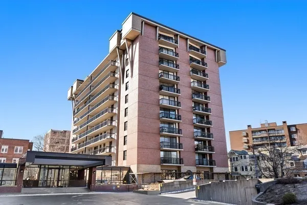 $675,000 | 50 Longwood Avenue, Unit 712, Brookline, MA 02446