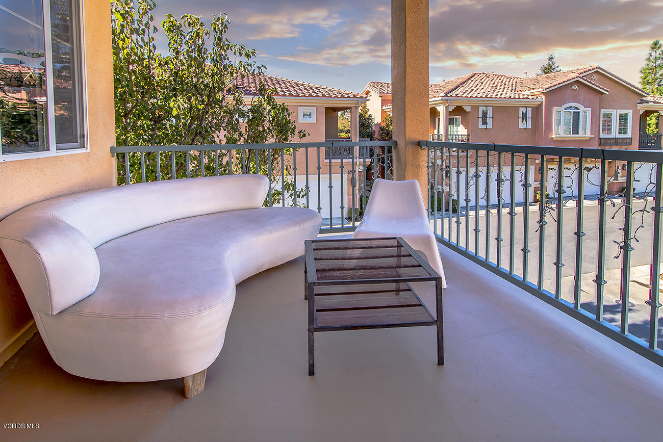 4120 Paredo Way, Unit A Simi Valley, CA 93063 - Photo 12 of 38 11Balcony