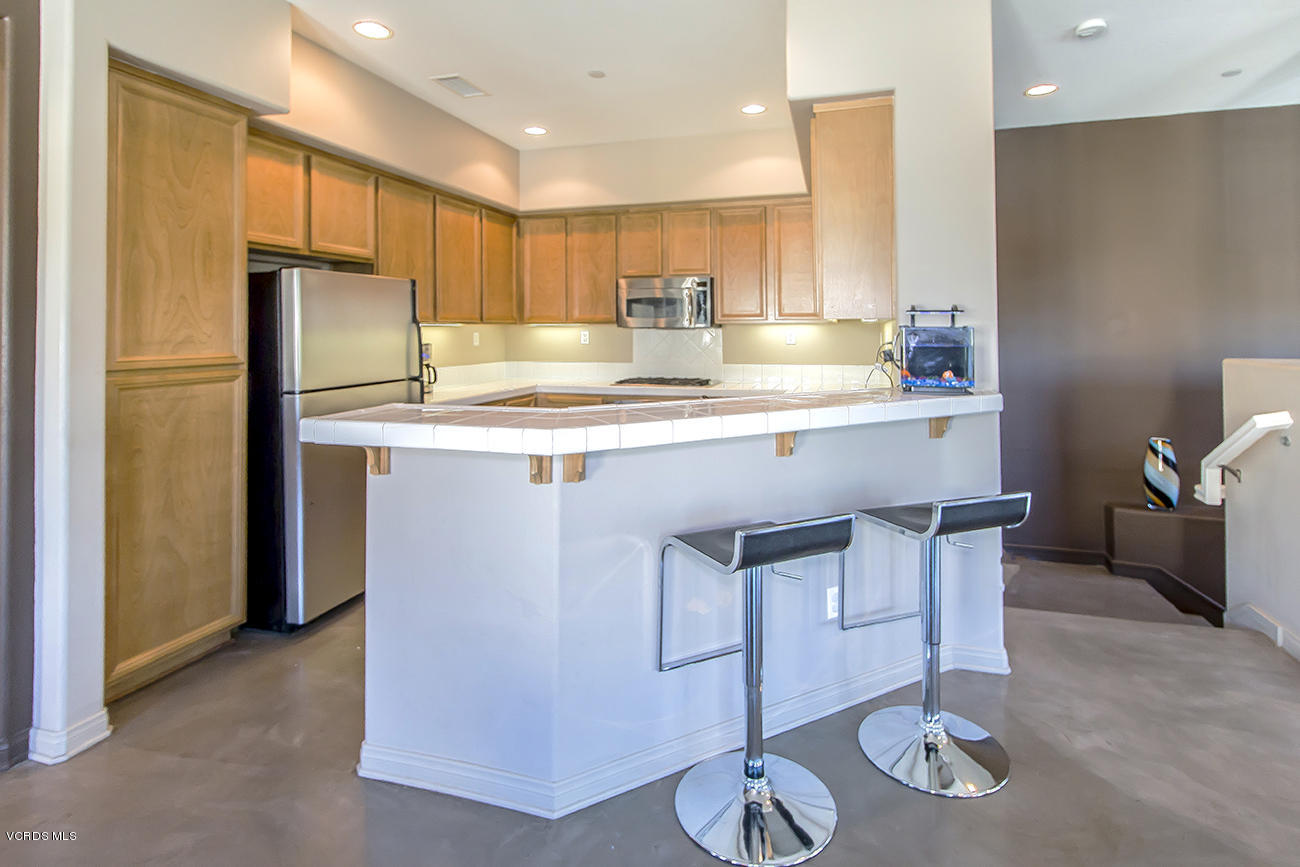 4120 Paredo Way, Unit A Simi Valley, CA 93063 - Photo 16 of 38 15Kitchen