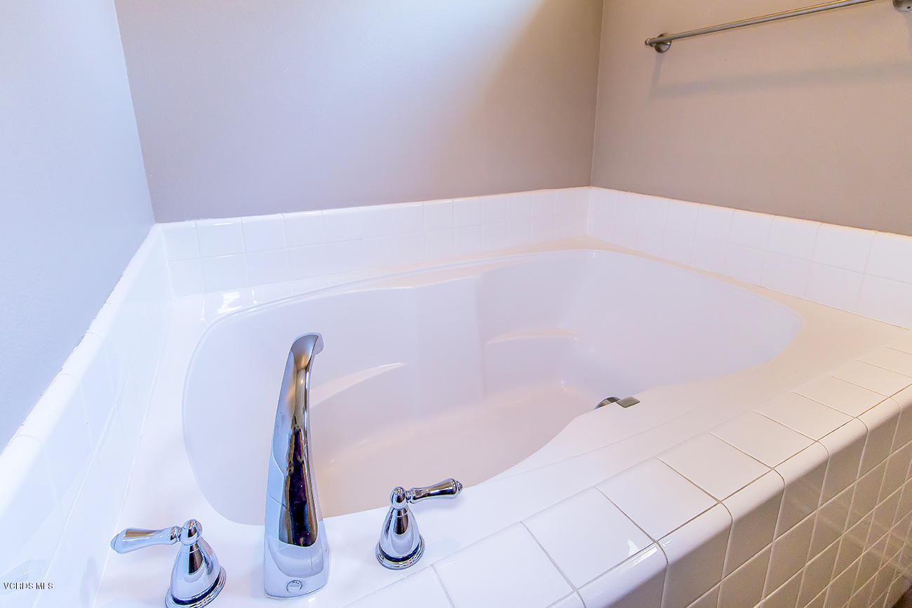 4120 Paredo Way, Unit A Simi Valley, CA 93063 - Photo 32 of 38 31Master Bath