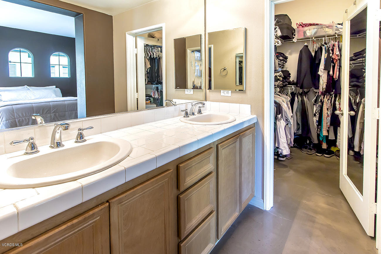 4120 Paredo Way, Unit A Simi Valley, CA 93063 - Photo 34 of 38 33Master Bath