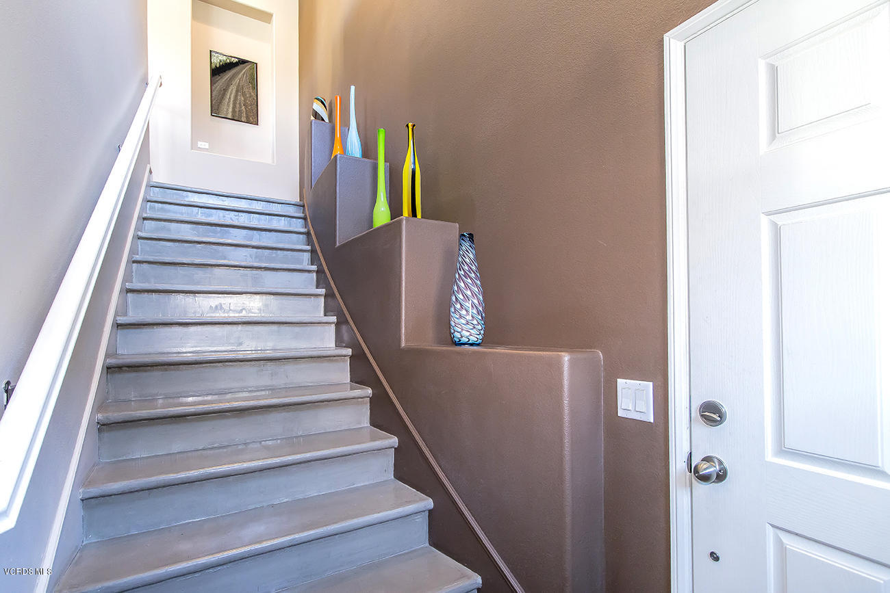 4120 Paredo Way, Unit A Simi Valley, CA 93063 - Photo 6 of 38 05Entry