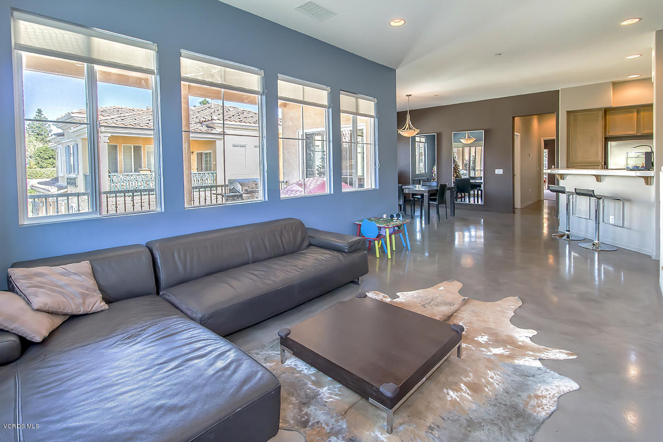 4120 Paredo Way, Unit A Simi Valley, CA 93063 - Photo 8 of 38 07Living